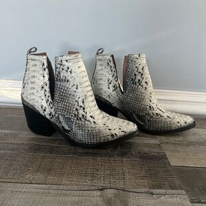Jeffrey Campbell Snakeskin Ankle Boots - Black and White